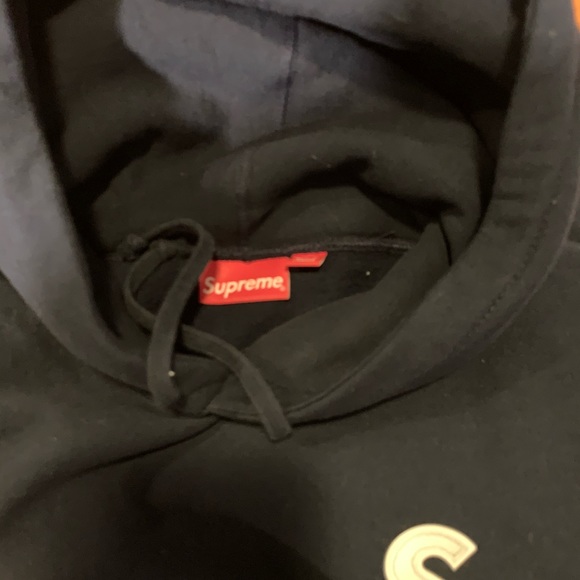 Surpreme hoodie, comes with 2 stickers and origina - Picture 3 of 6